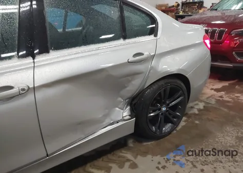 2016 BMW 328I xDrive z USA, uszkodzony, nr VIN WBA8E3G50GNT79776